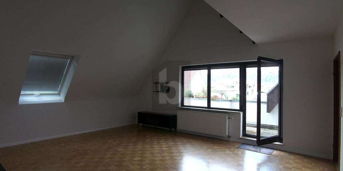 Etagenwohnung Esslingen am Neckar Brühl - 3.5 Zimmer, 125 m&sup2;, 1.550&euro; | Angebot:27237413