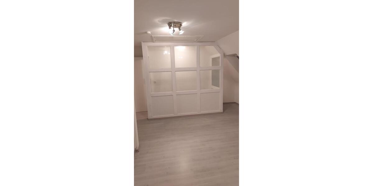 Dachgeschoßwohnung Wanna - 2.5 Zimmer, 65 m&sup2;, 700&euro; | Angebot:24950784