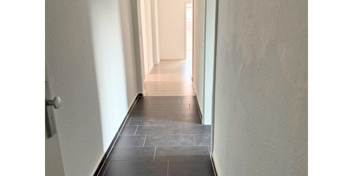 Dachgeschoßwohnung Wilhelmshaven - 2 Zimmer, 45 m&sup2;, 400&euro; | Angebot:25960045