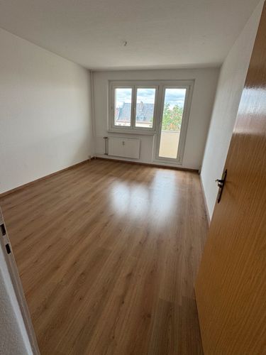 Etagenwohnung Hettstedt - 3 Zimmer, 61 m&sup2;, 300&euro; | Angebot:26355965