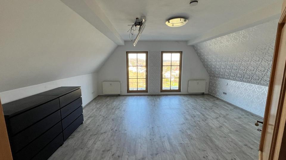 7 Zimmer Wohnung mit Balkon im Zentrum von Neustadt 7 zimmer