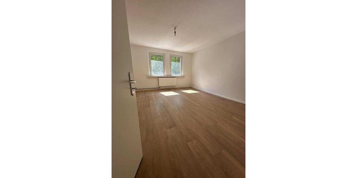 Etagenwohnung Güstrow - 3 Zimmer, 107 m&sup2;, 990&euro; | Angebot:26636288