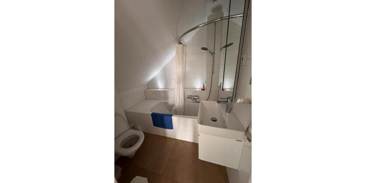 Dachgeschoßwohnung Aschheim - 1.5 Zimmer, 28 m&sup2;, 800&euro; | Angebot:25851512