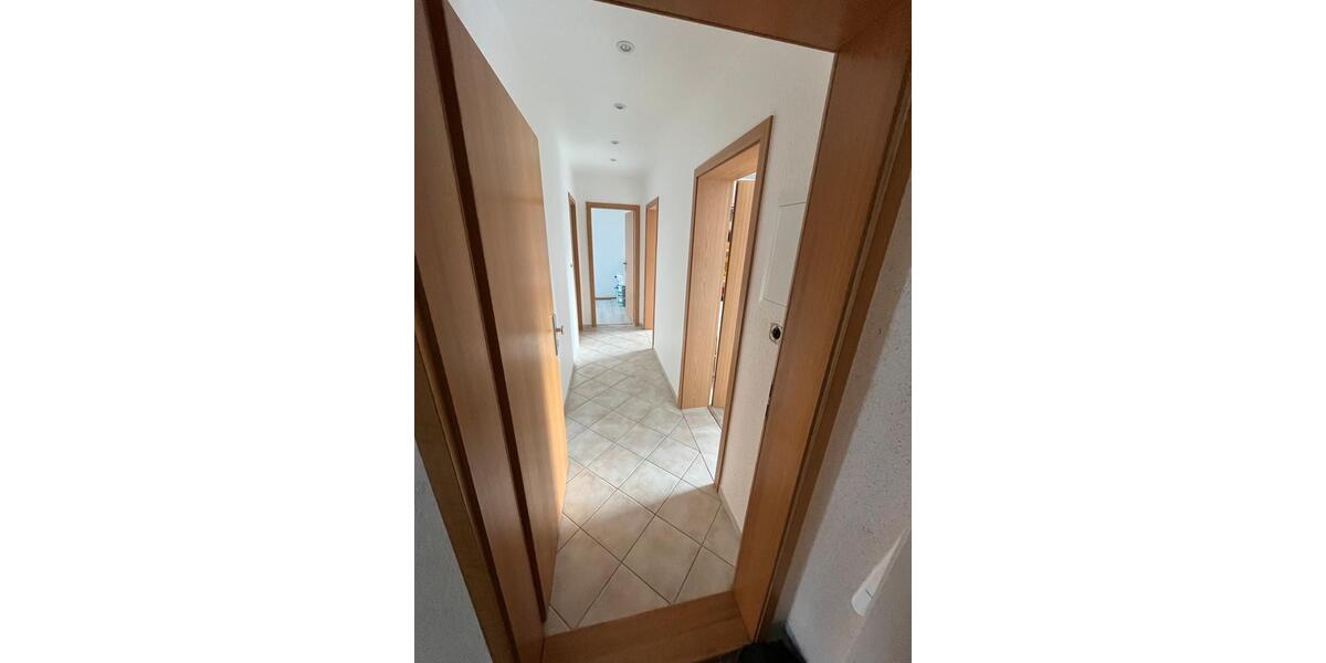 Etagenwohnung Rudolstadt - 3 Zimmer, 60 m&sup2;, 680&euro; | Angebot:25045488