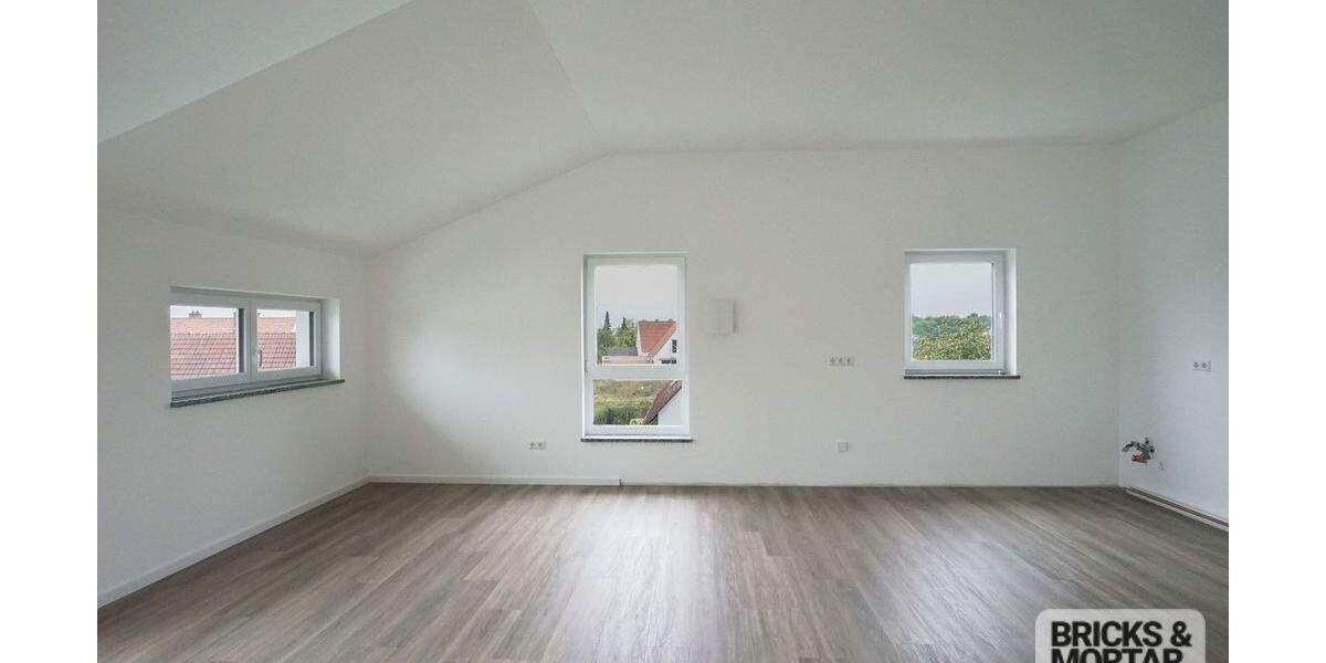 Etagenwohnung Deiningen - 4 Zimmer, 95 m&sup2;, 1.060&euro; | Angebot:25771646