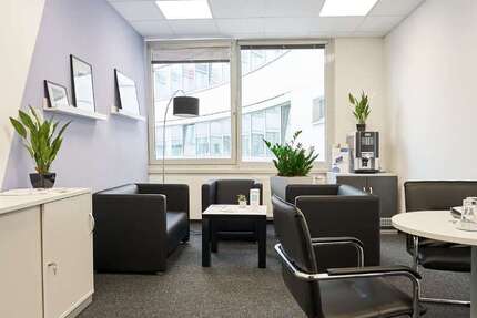 Büro in Neuss 3.225 € 496 m² zimmer