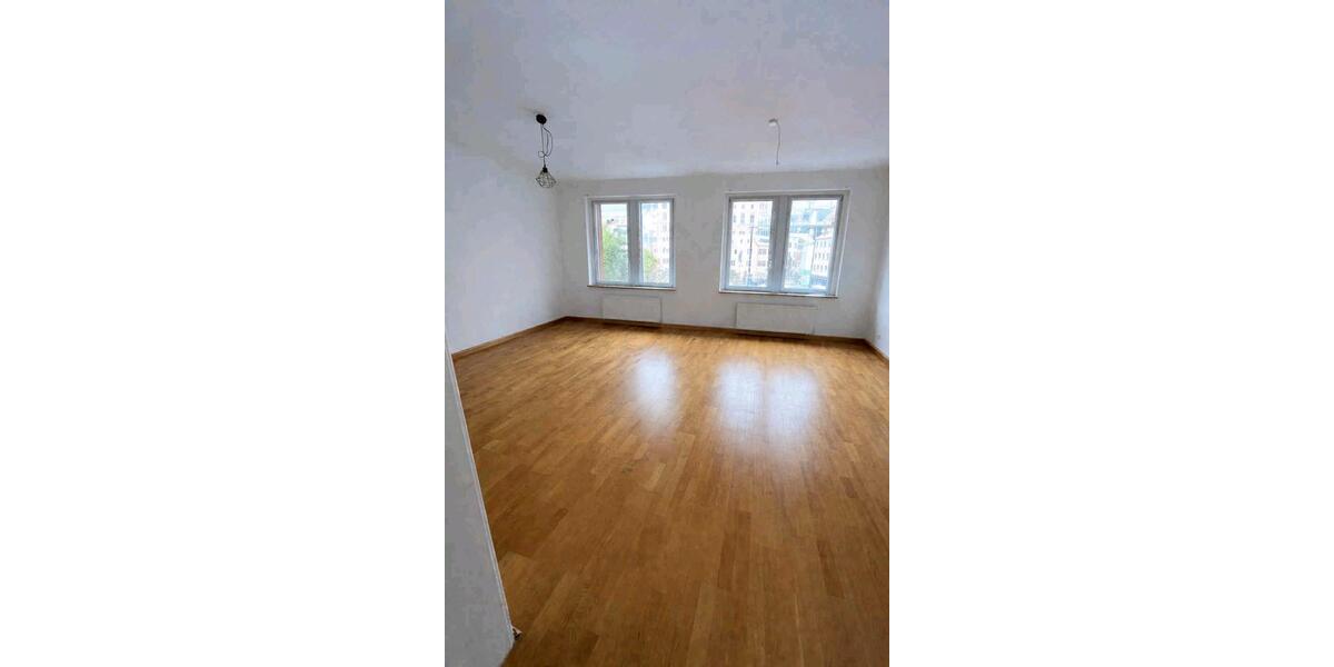 Etagenwohnung Mittweida - 3 Zimmer, 110 m&sup2;, 830&euro; | Angebot:24876995
