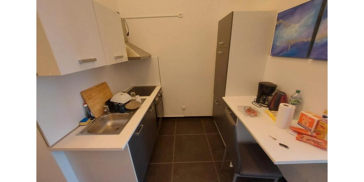 Etagenwohnung Krefeld - 1 Zimmer, 30 m&sup2;, 570&euro; | Angebot:26442301