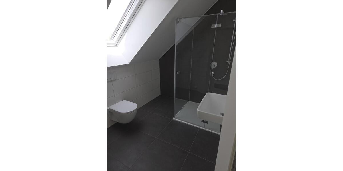 Dachgeschoßwohnung Großostheim - 3 Zimmer, 67 m&sup2;, 910&euro; | Angebot:26137430