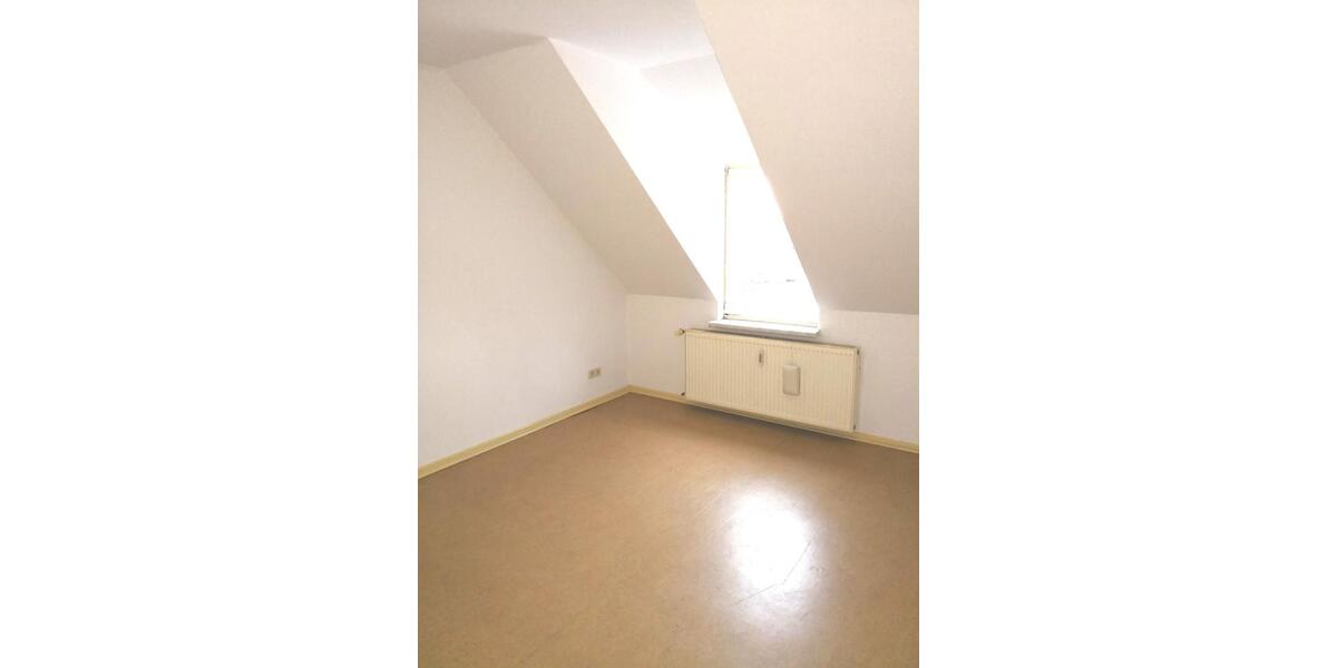 Dachgeschoßwohnung Bernburg (Saale) - 2 Zimmer, 44 m&sup2;, 295&euro; | Angebot:25784782