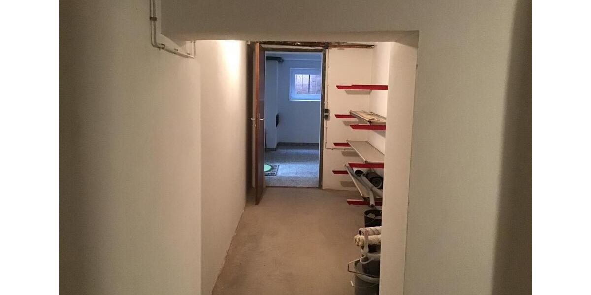 Mehrfamilienhaus, Wohnhaus Gilserberg - 8 Zimmer, 225 m&sup2;, 1.500&euro; | Angebot:24099540