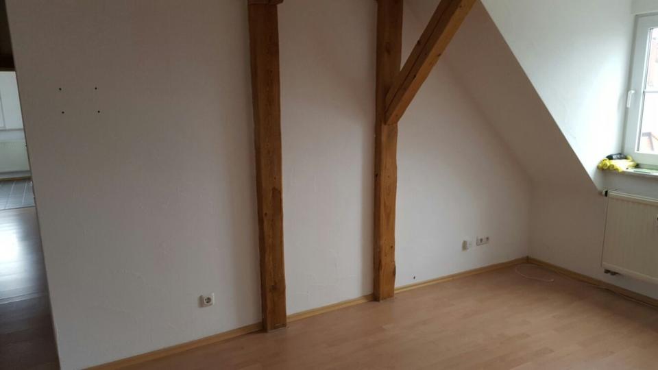 Dachgeschoßwohnung Waldsassen - 3 Zimmer, 90 m&sup2;, 490&euro; | Angebot:24754005