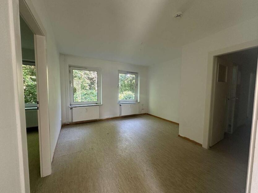 Kleine 3-Zimmerwohnung im Erdgeschoss zimmer