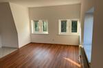 Dachgeschoßwohnung Altenburg - 2 Zimmer, 67 m&sup2;, 390&euro; | Angebot:23247617