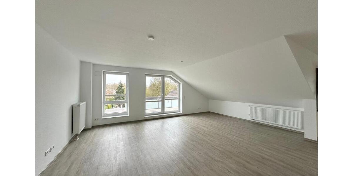 Dachgeschoßwohnung Bad Zwischenahn - 3 Zimmer, 109 m&sup2;, 1.100&euro; | Angebot:24682467