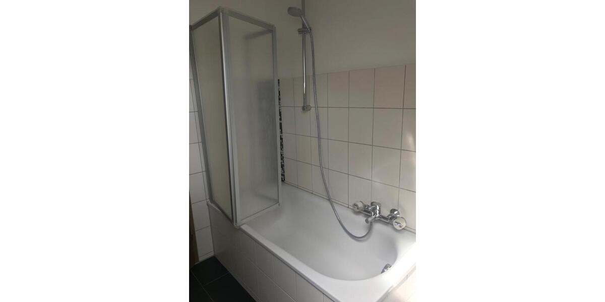 Dachgeschoßwohnung Engen - 3.5 Zimmer, 100 m&sup2;, 1.200&euro; | Angebot:26652378