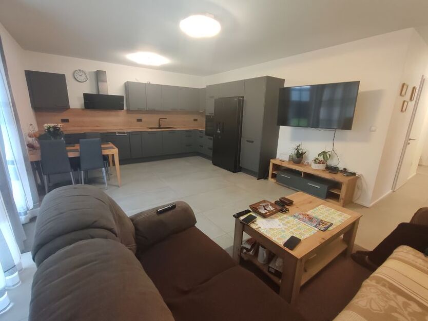 Moderne, barrierefreie Erdgeschoßwohnung mit 3,5 Zimmern im Luftkurort Hümmerich - provisionsfrei!