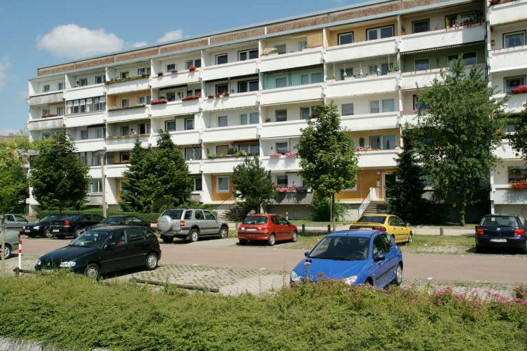 Wohnung zum Mieten in Dessau-Roßlau 250 € 39.64 m² 1 zimmer