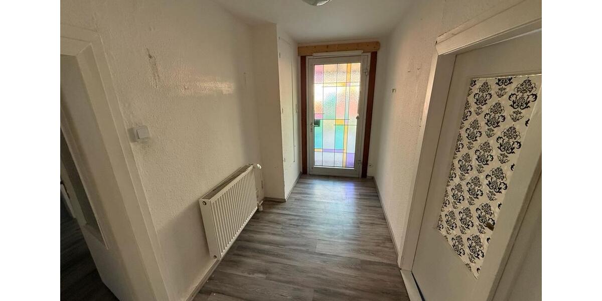 Etagenwohnung Weener - 5 Zimmer, 95 m&sup2;, 1.000&euro; | Angebot:25942354