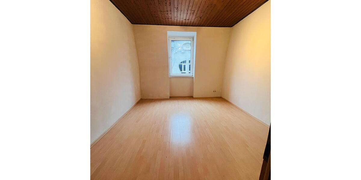 Etagenwohnung Altena - 4 Zimmer, 100 m&sup2;, 400&euro; | Angebot:24377331