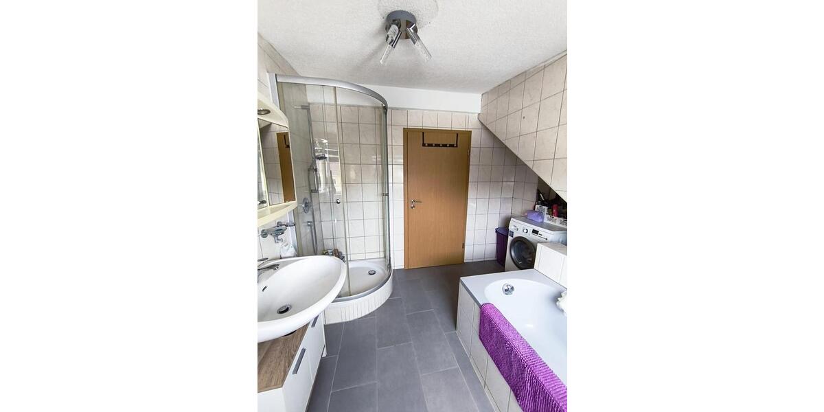 Dachgeschoßwohnung Rot am See - 3 Zimmer, 77 m&sup2;, 650&euro; | Angebot:24441196