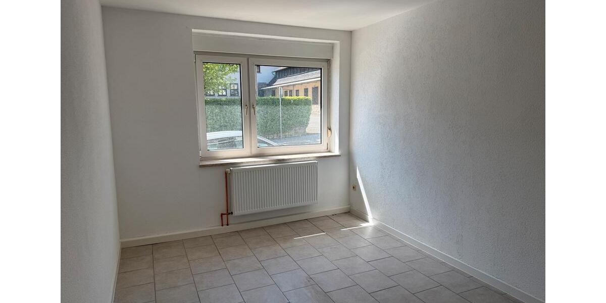 Erdgeschoßwohnung Bebra - 3 Zimmer, 70 m&sup2;, 700&euro; | Angebot:26676039