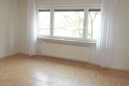 Wohnung Viernheim - 4 Zimmer, 87 m&sup2;, 960&euro; | Angebot:25932041