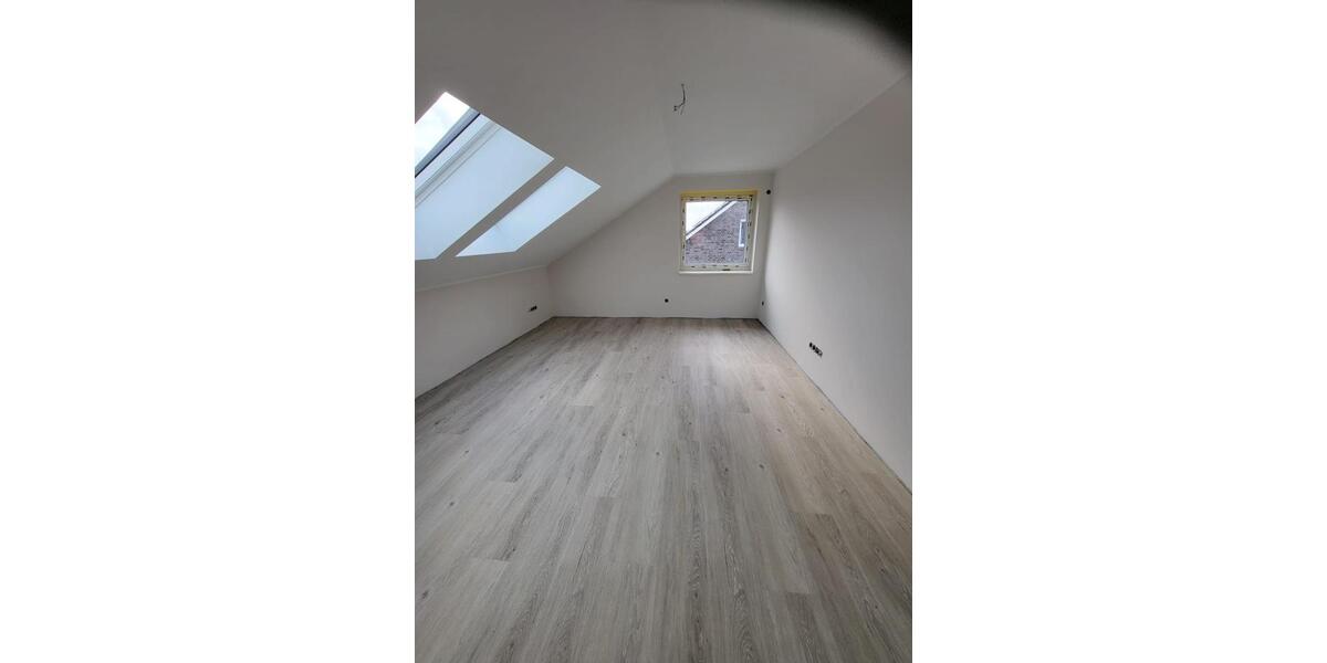 Dachgeschoßwohnung Barßel - 4 Zimmer, 90 m&sup2;, 900&euro; | Angebot:25839716