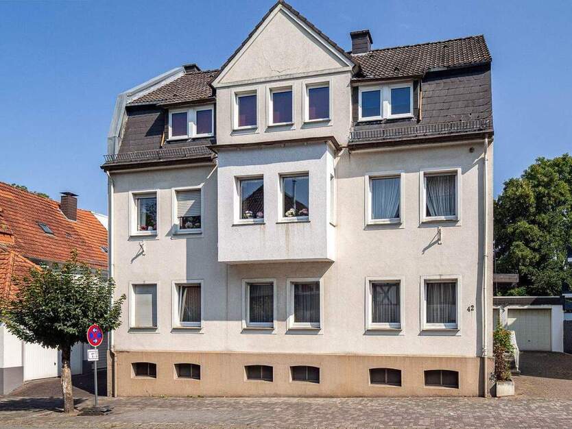 Großzügige 4-Zimmer-Dachgeschosswohnung mitten in der Neheimer Innenstadt! 4 zimmer