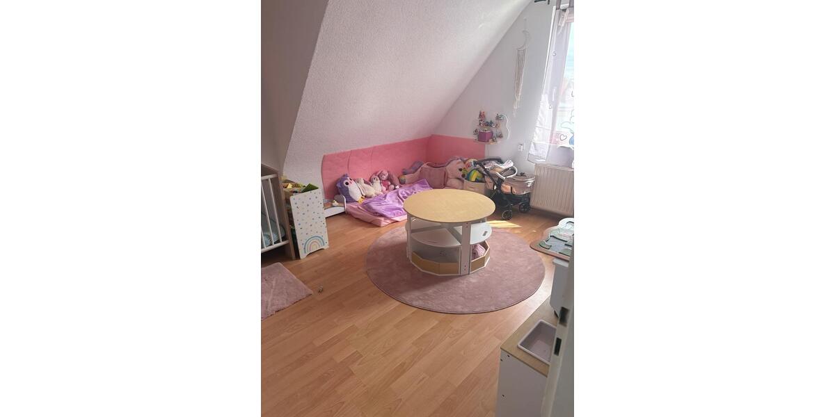 Dachgeschoßwohnung Neuhausen ob Eck - 3 Zimmer, 71 m&sup2;, 1.000&euro; | Angebot:26577694