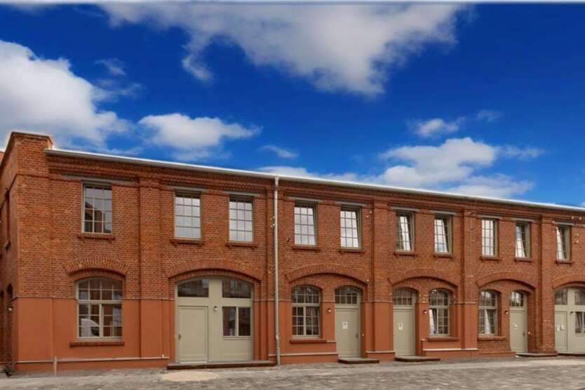 Haus zum Mieten in Schkeuditz 1.400 € 130.93 m²