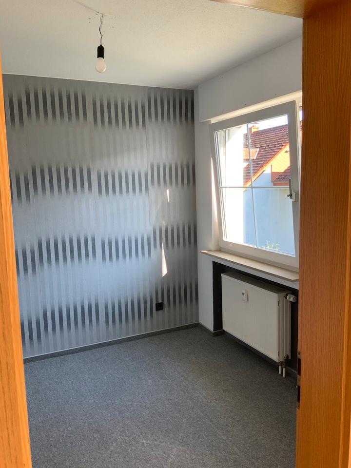 Nähe Klinikum: 2 Zimmerwohnung zzgl. Garage zu vermieten zimmer