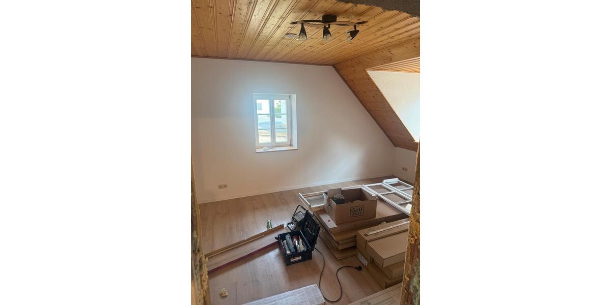 Etagenwohnung Altendorf - 2.5 Zimmer, 65 m&sup2;, 850&euro; | Angebot:26033522