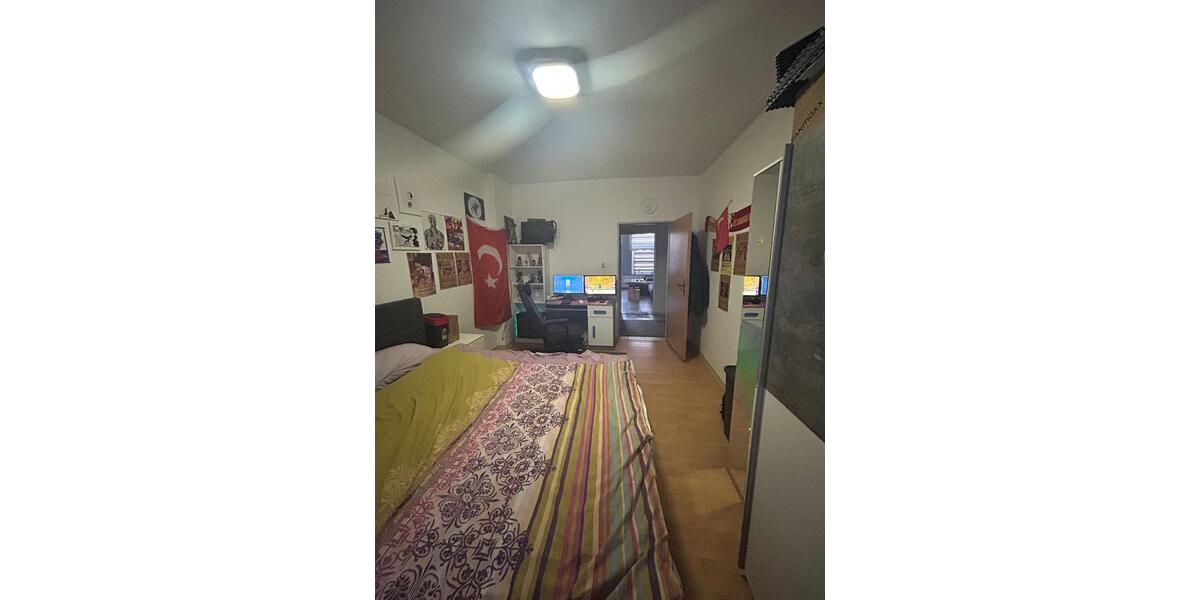 Etagenwohnung Dortmund Mengede - 4 Zimmer, 135 m&sup2;, 1.100&euro; | Angebot:26270992