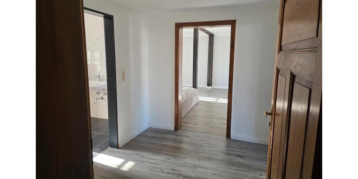 Etagenwohnung Rotenburg an der Fulda - 2 Zimmer, 65 m&sup2;, 420&euro; | Angebot:26032232
