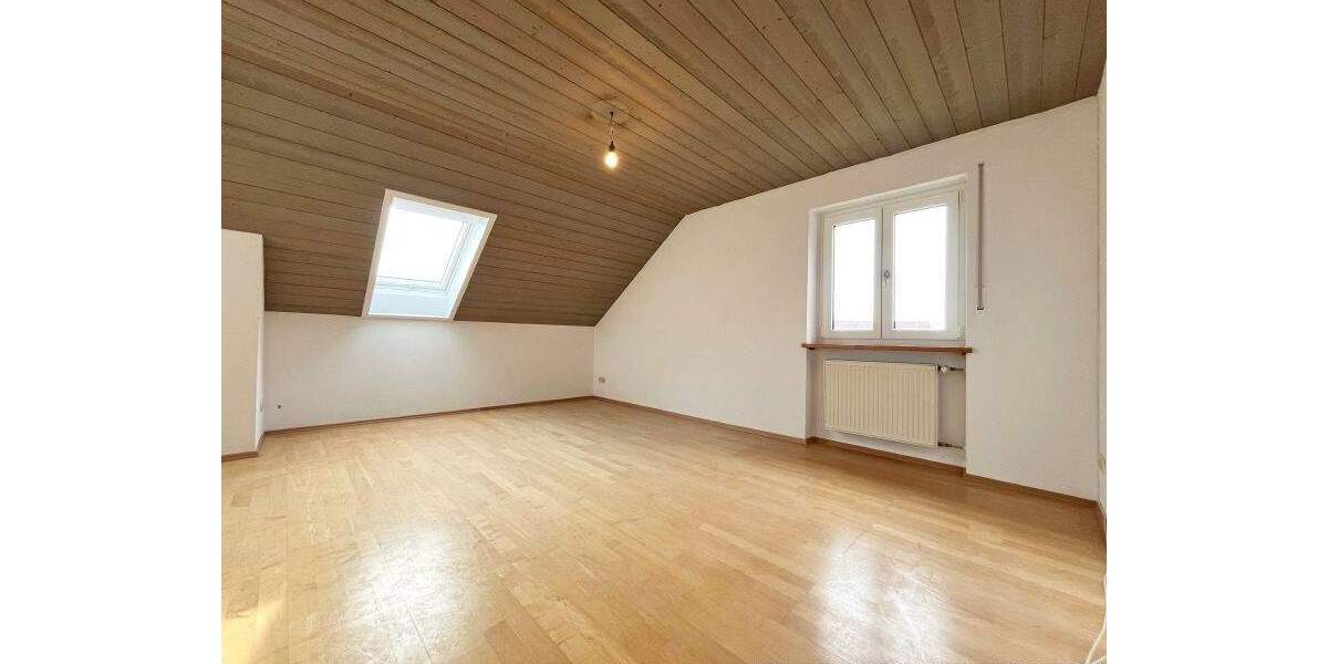 Etagenwohnung Dorfen Eibach - 4 Zimmer, 98 m&sup2;, 1.050&euro; | Angebot:25692228