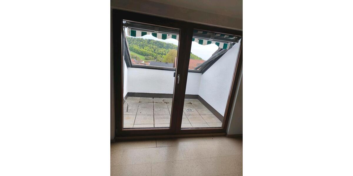 Etagenwohnung Freudenberg - 5 Zimmer, 120 m&sup2;, 820&euro; | Angebot:25922025