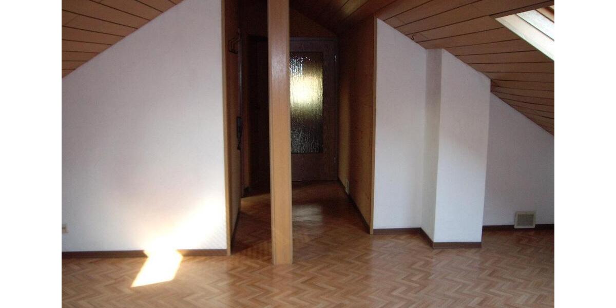 Dachgeschoßwohnung Bruchköbel - 2 Zimmer, 58 m&sup2;, 926&euro; | Angebot:26481559