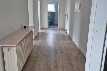 Wohnung Monschau - 2 Zimmer, 75 m&sup2;, 500&euro; | Angebot:25300116