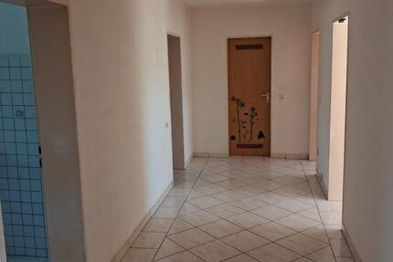 Wohnung Neunkirchen - 4 Zimmer, 82 m&sup2;, 750&euro; | Angebot:26614999