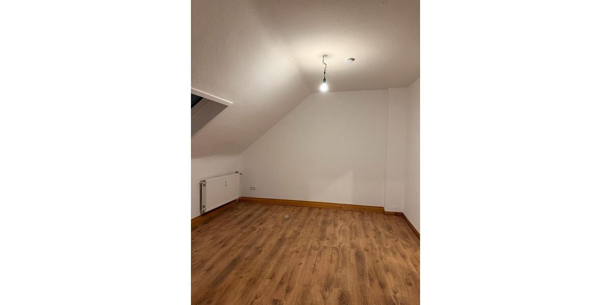 Dachgeschoßwohnung Bottrop - 2.5 Zimmer, 48 m&sup2;, 360&euro; | Angebot:25171842