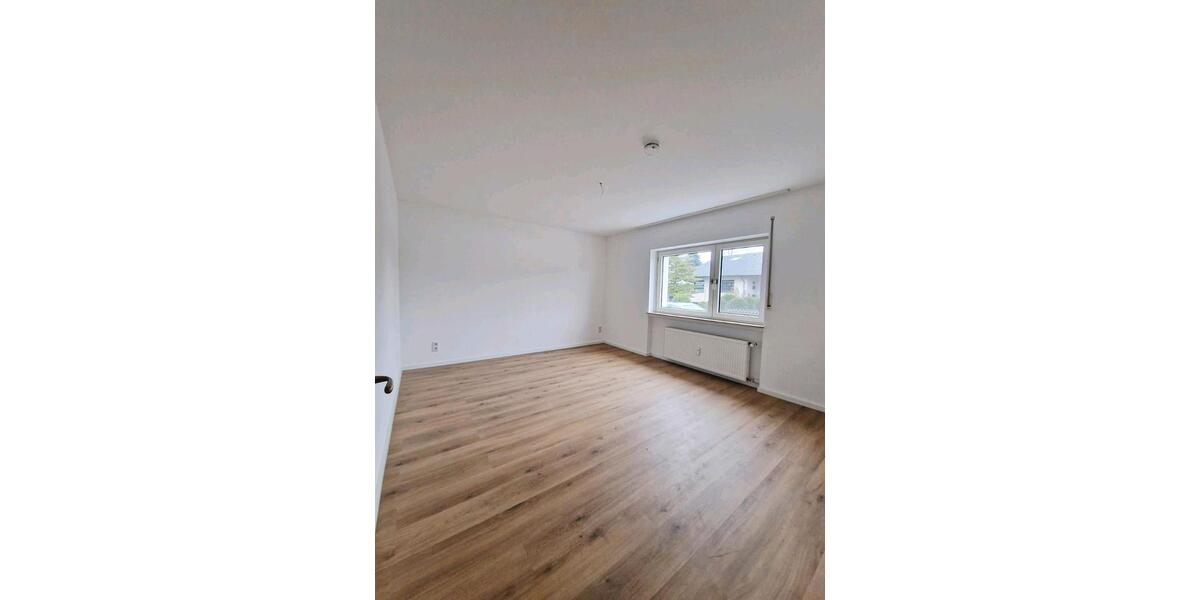 4 Zimmer 117 m2 Erdgeschoss Wohnung zu Vermieten 4 zimmer