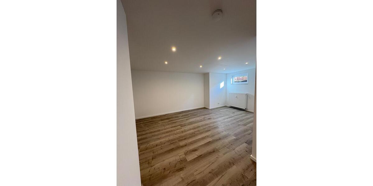 Erdgeschoßwohnung Breitenbach - 3 Zimmer, 80 m&sup2;, 700&euro; | Angebot:25965353