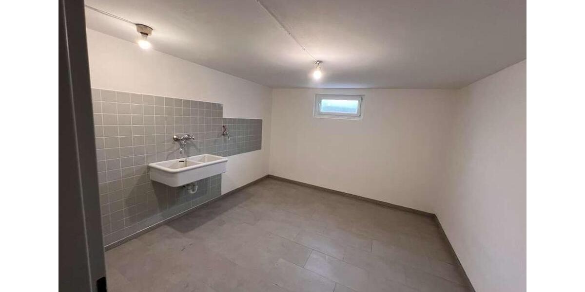 Erdgeschoßwohnung Mainz Oberstadt - 6 Zimmer, 138 m&sup2;, 1.800&euro; | Angebot:26580462