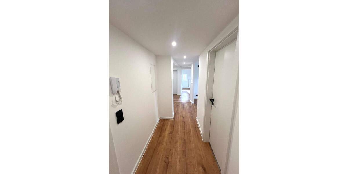 Mehrfamilienhaus, Wohnhaus Nußbaum - 7 Zimmer, 184 m&sup2;, 1.750&euro; | Angebot:25683799