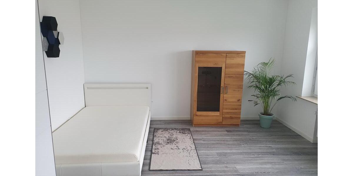 Wohnen auf Zeit Waldenburg - 2 Zimmer, 20 m&sup2;, 354&euro; | Angebot:24875262