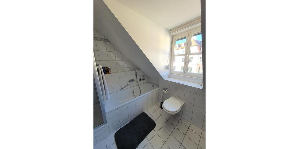 Dachgeschoßwohnung Neuburg an der Donau - 2 Zimmer, 70 m&sup2;, 795&euro; | Angebot:26585575