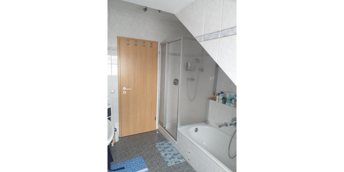 Dachgeschoßwohnung Erlenbach am Main - 2 Zimmer, 67 m&sup2;, 640&euro; | Angebot:25445186