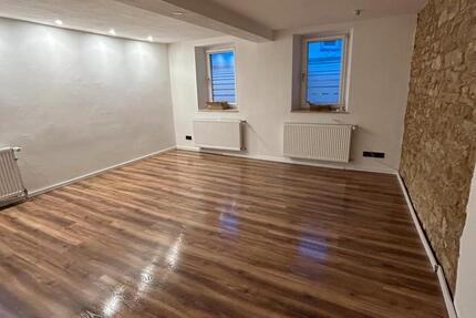 Wohnung Nierstein - 8 Zimmer, 240 m&sup2;, 50&euro; | Angebot:26705192