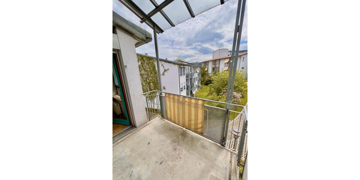 Dachgeschoßwohnung Laichingen - 1 Zimmer, 43 m&sup2;, 500&euro; | Angebot:26153634